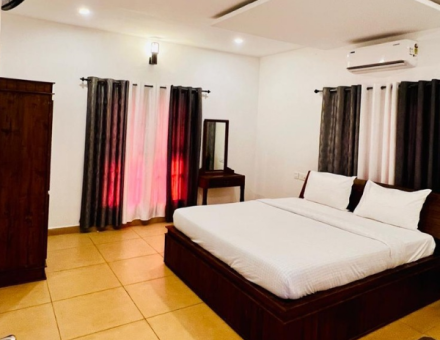 COUPLE VILLA